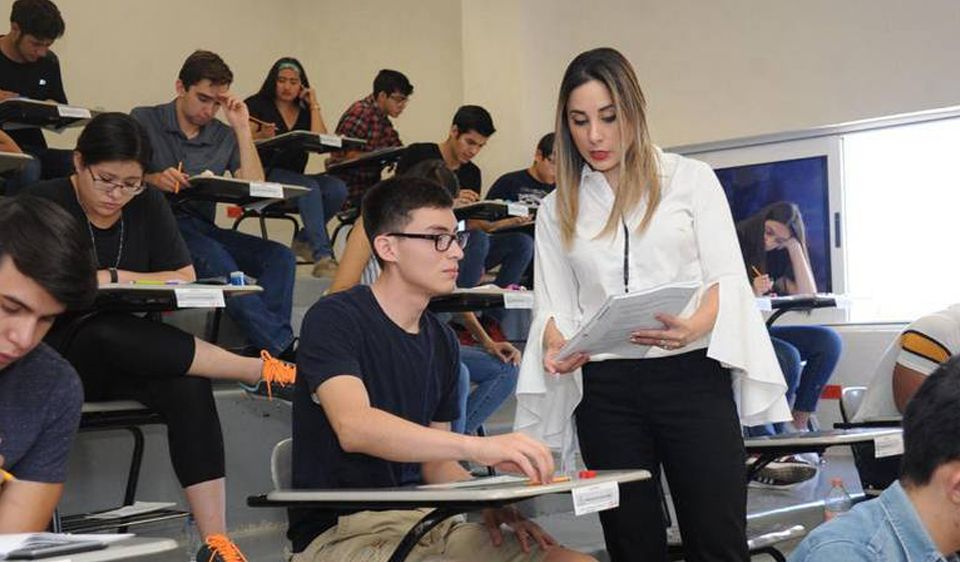 <span class='bolder font-color-secondary'>¿Qué materias</span> se aplican en el examen?
